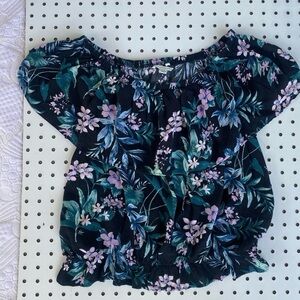 American Eagle Outfitters Top